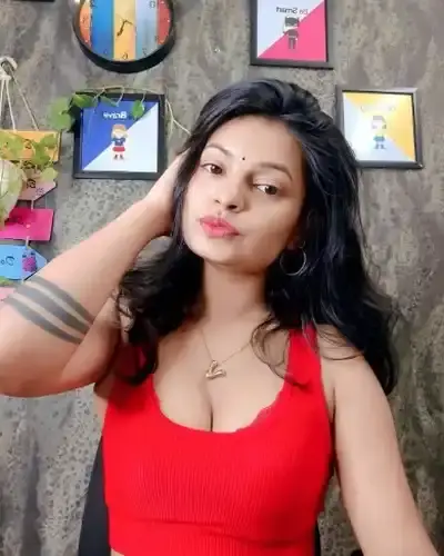 Call Girls Service in Poes Garden